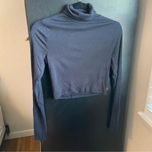 Levi’s cropped black turtleneck